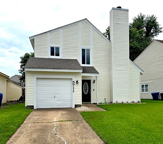 Charming 3BD/3BA Home with Modern Upgrades - Charming 3BD/3BA Home with Modern Upgrades