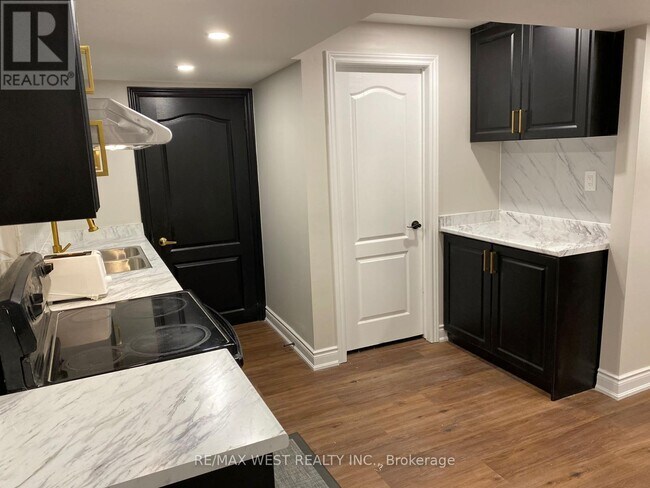 Photo - 5481 Glen Erin Dr