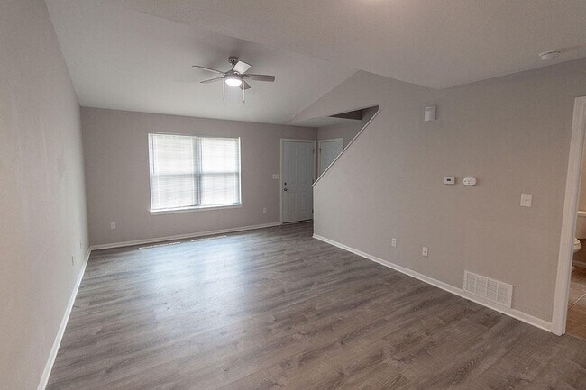 Photo - 5211 Currituck Ln