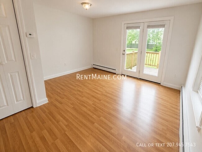 Photo - 16 River Village Dr