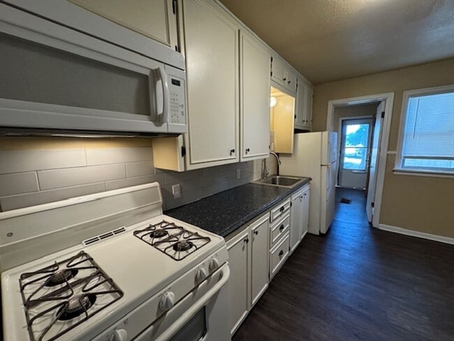 Photo - 2 bed one bath one car carport with washer and dryer connections in Norman