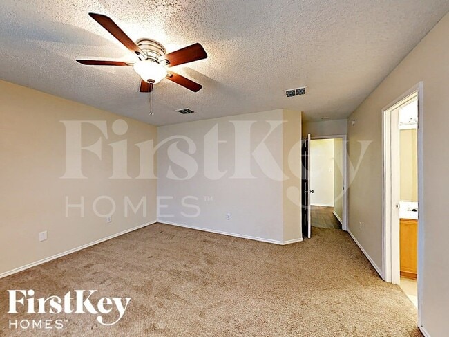 Photo - 6053 Arabian Ave