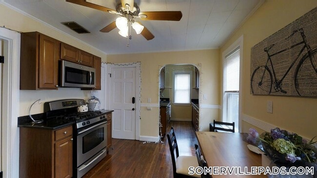 Photo - 21 Chandler St Unit 2