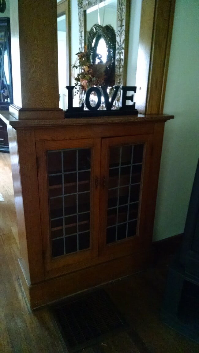 Photo - 907 Lake Michigan Dr NW