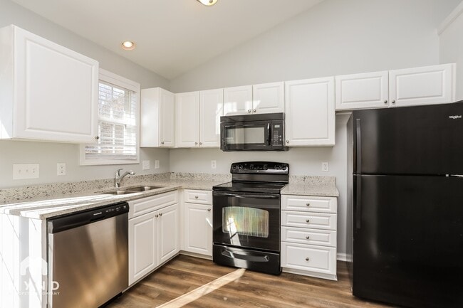 Photo - 1256 Sweetgrass St