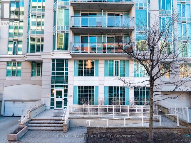Photo - 138 Somerset St W Unit 801