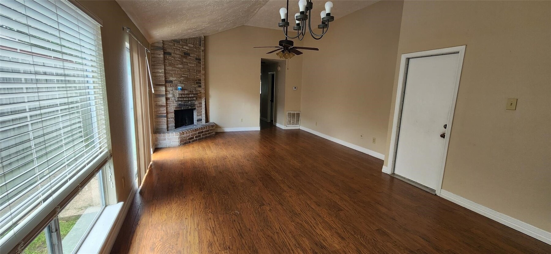 Photo - 11011 Crenchrus Ct
