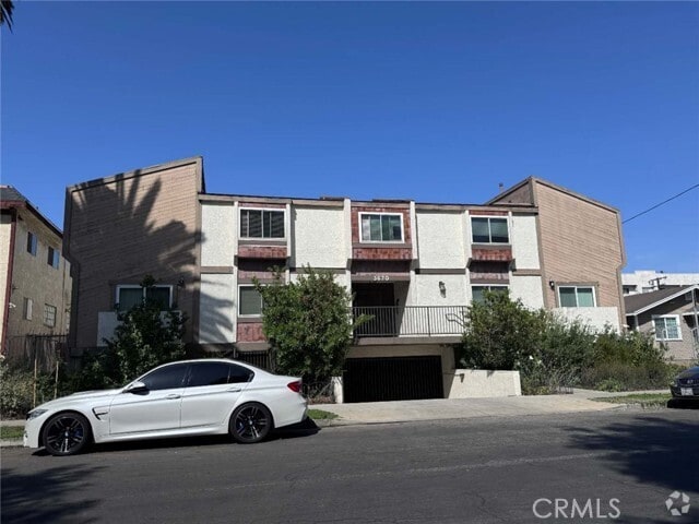 Building Photo - 3670 Westwood Blvd Unit J Rental