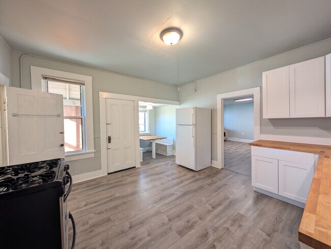 433 SW 5th St