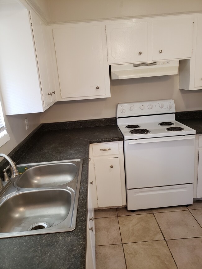 Photo - 6845 Rhine Dr