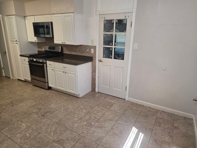 Photo - 13600 FM1314