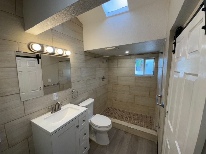 Photo - 180 S Glenwood St Unit B