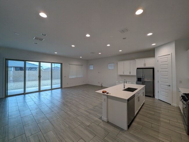 Photo - 16431 W Charlotte Dr