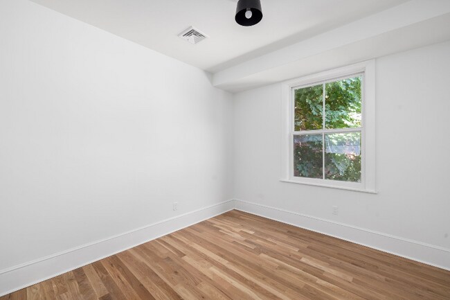 Photo - 293 Governor St Unit 104