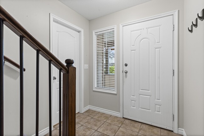 Photo - 9167 Hiebert St