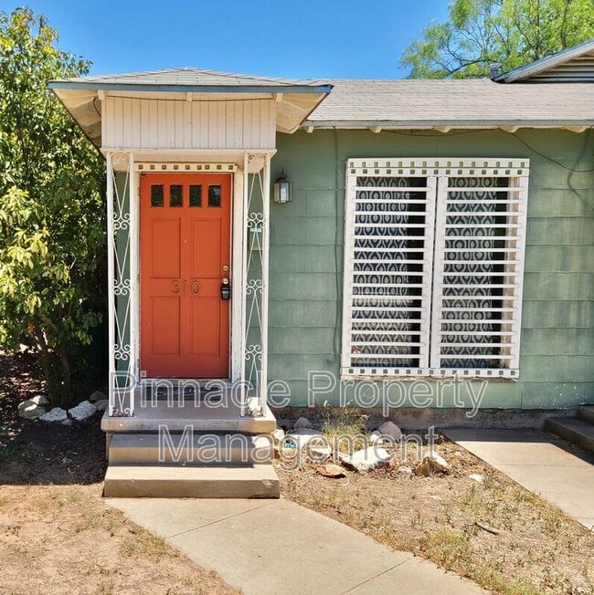 Building Photo - 310 S Van Buren St