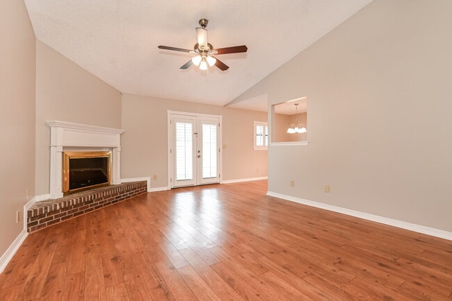 Photo - 3016 Bridgeview Dr