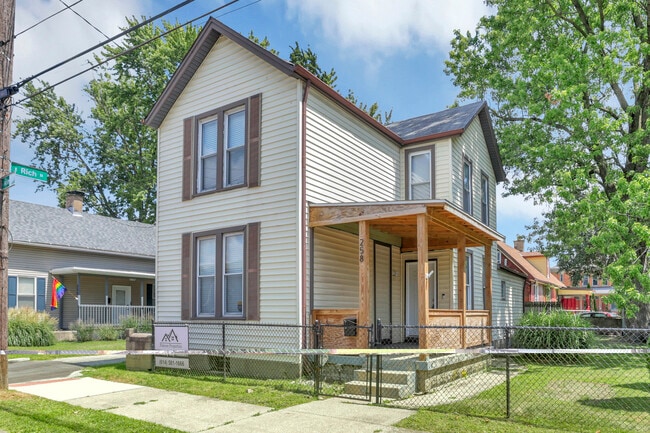 Photo - 258 Allen Ave