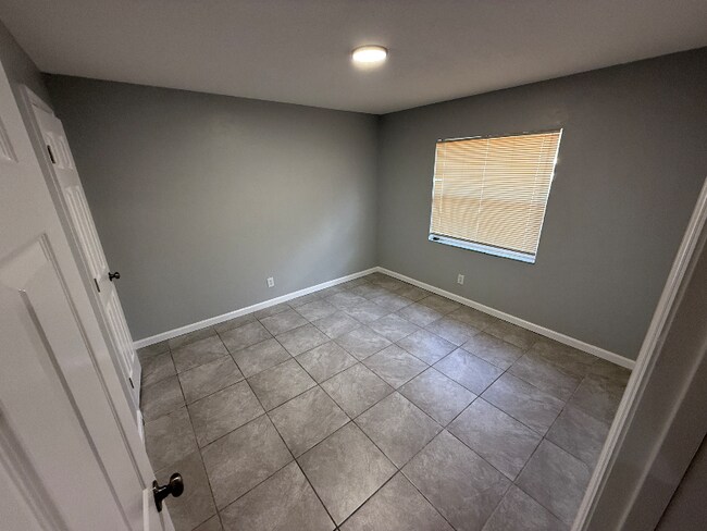 Photo - 908 Lora St Unit A