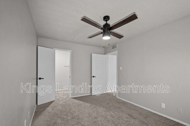 Photo - 306 Kings Way Dr