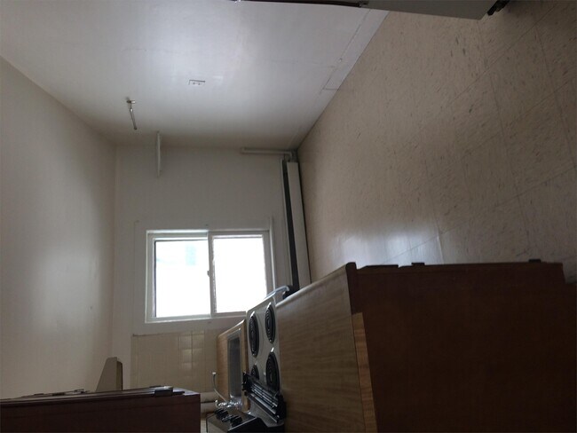 Photo - 222 Mill St