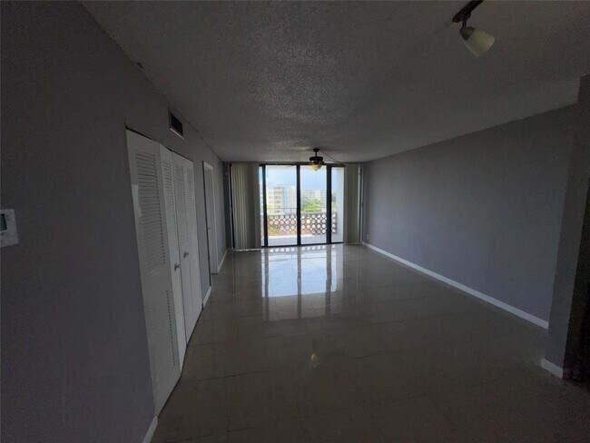 Photo - 4222 Inverrary Blvd Unit 4702