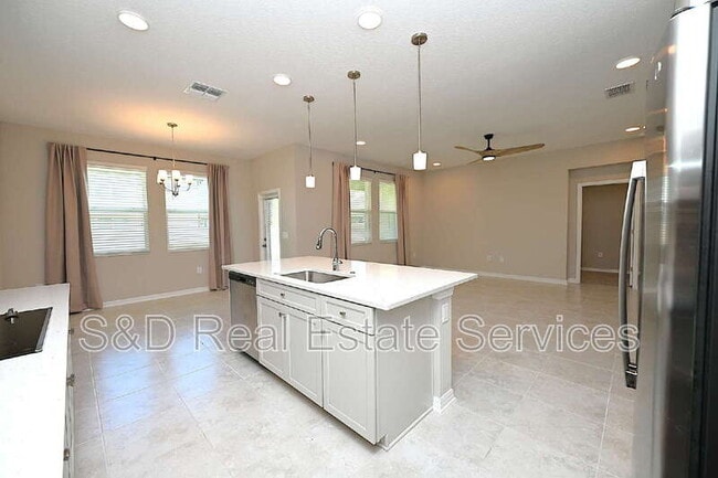 5507 Freesia Dr