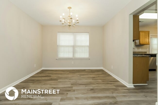 Photo - 13 Rosebury Ct