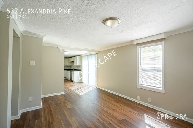 Photo - 532 Alexandria Pike