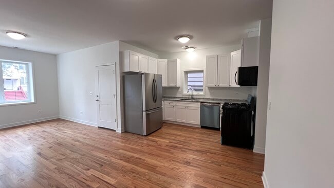 Photo - 226 W 24th St Unit 1