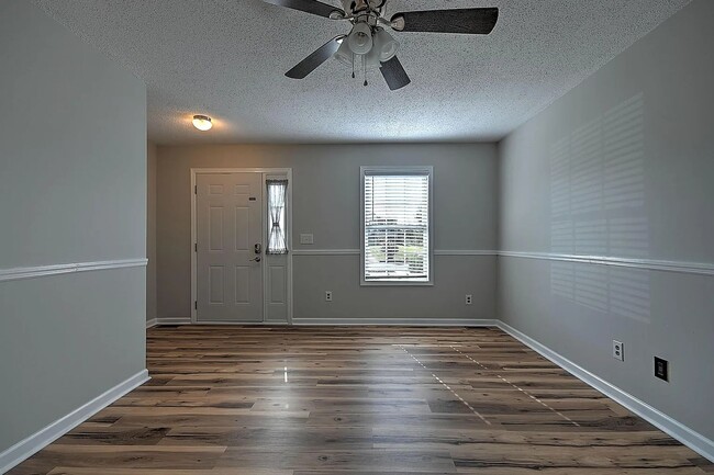 Photo - Charming Renovated 2 bedroom/ 3 bath Townhome Near Bristol Country Club – Prime Location!