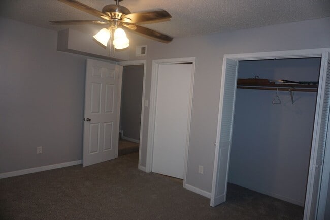 Photo - 65 Sycamore Cir