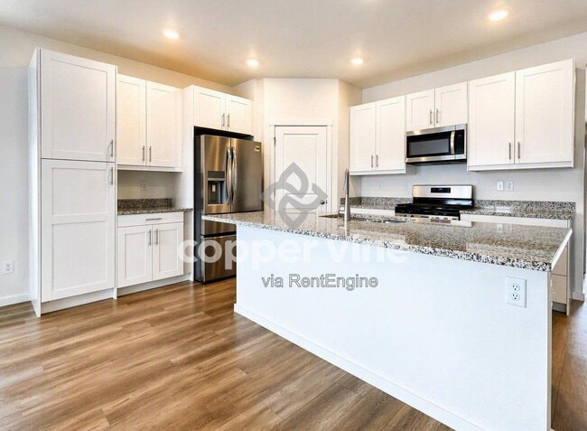 Photo - 429 Bluebird Rd