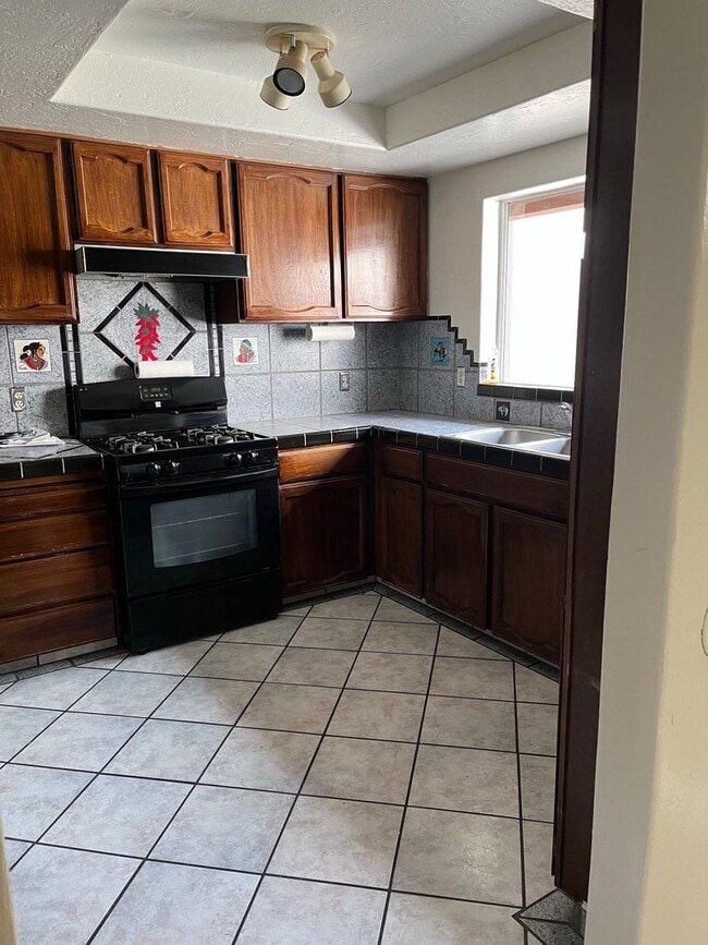 2 bedroom 2 bath condo - 2 bedroom 2 bath condo