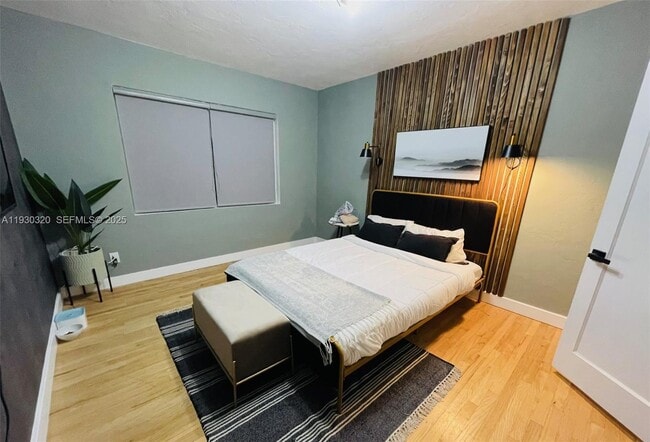 Building Photo - 9140 NE 8th Ave Unit 3H