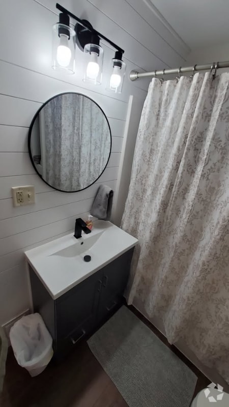 Building Photo - 621 3rd St NW Rental