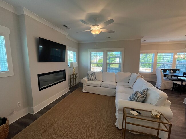 Photo - 7404 Springwater Dr Unidad S7404