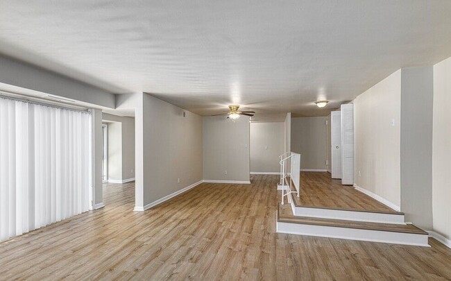 Living Area (3BR, 2BA-1225 SF)