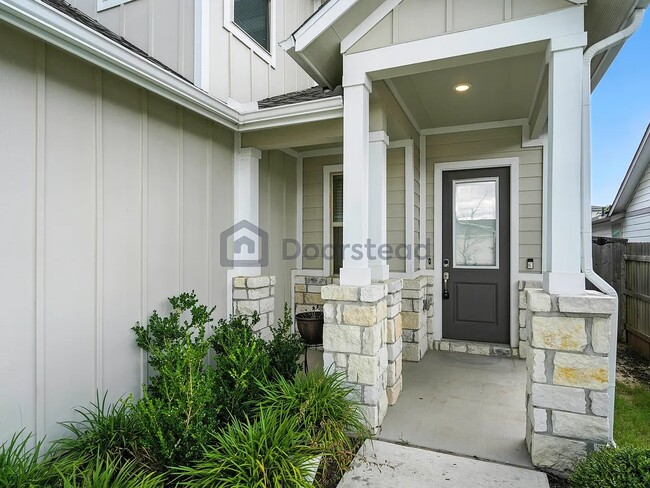 8207 Cottage Rose Dr