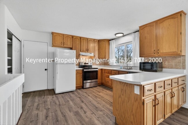 Photo - Spacious 3BR Home with Finished Basement in St. Charles