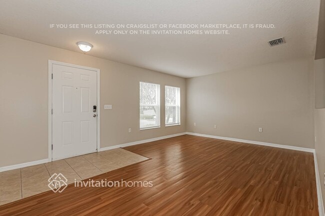 Photo - 6954 Lake Eaglebrooke Dr