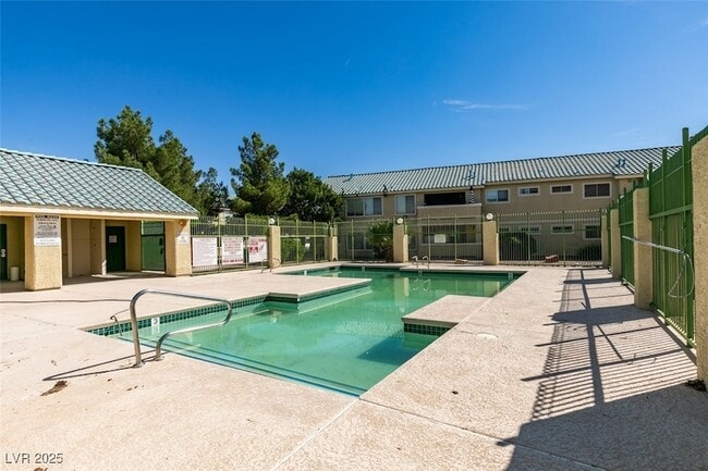 Photo - 1400 Jamielinn Ln Condo Unit 104