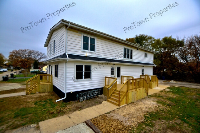 Building Photo - 333 Hughes Ave Unit 1S