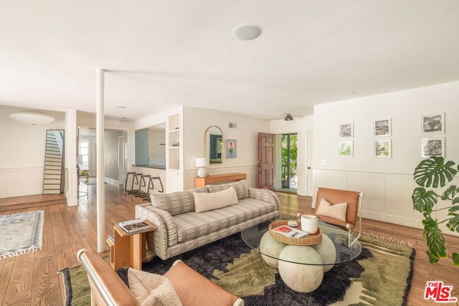 Photo - 2015 Nichols Canyon Rd