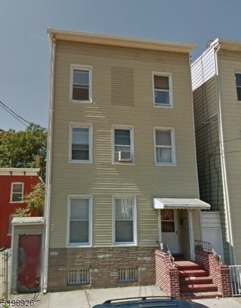 Photo - 30 Elm St Apartment Unit 2