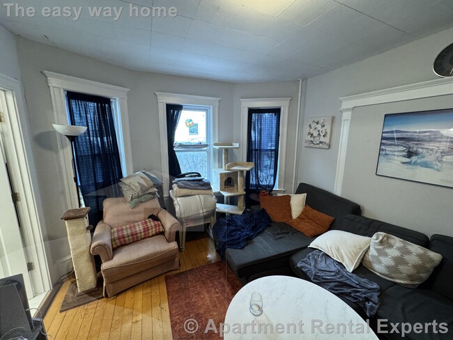 Photo - 11 Burnham St Unit #1