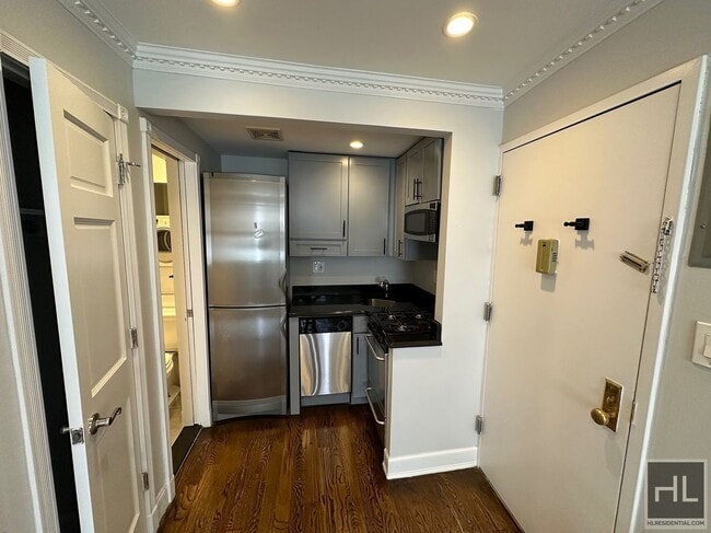Building Photo - Avenue A Rental