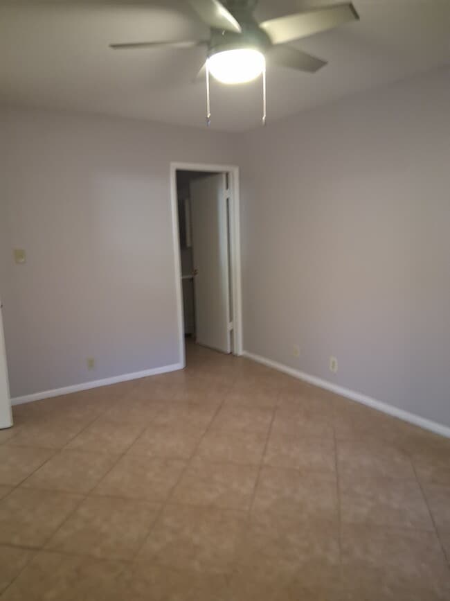 Photo - 9031 W Elm St Unit 2