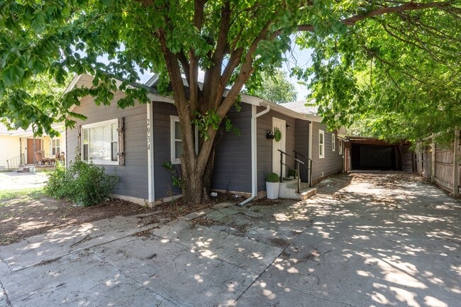 2-Bed Furnished or Unfurnished The Choice ... - 2-Bed Furnished or Unfurnished The Choice ... House