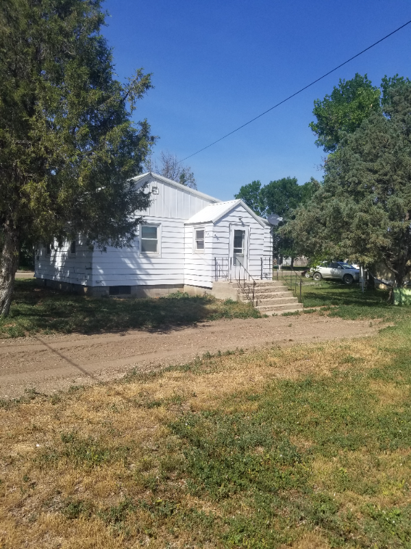 Building Photo - 622 3rd Ave E Rental